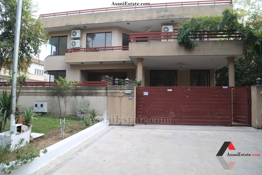  Outside View 511 sq yards 1 Kanal house for rent Islamabad sector F 10 